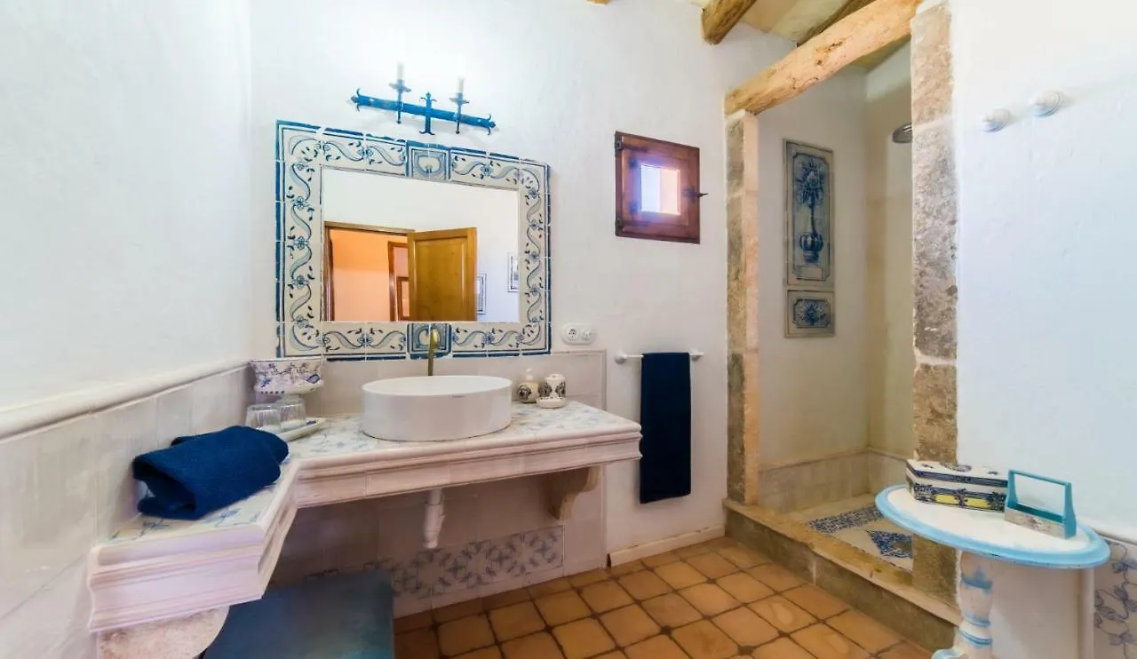 G Rentals Can Cuquet Campos  Villa