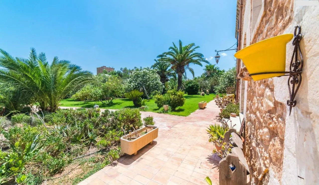 Villa G Rentals Can Cuquet Campos  Espanha